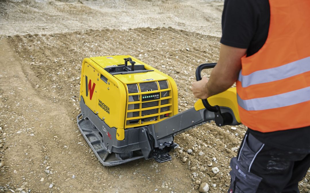 La compactación correcta: planchas vibratorias con control de compactación