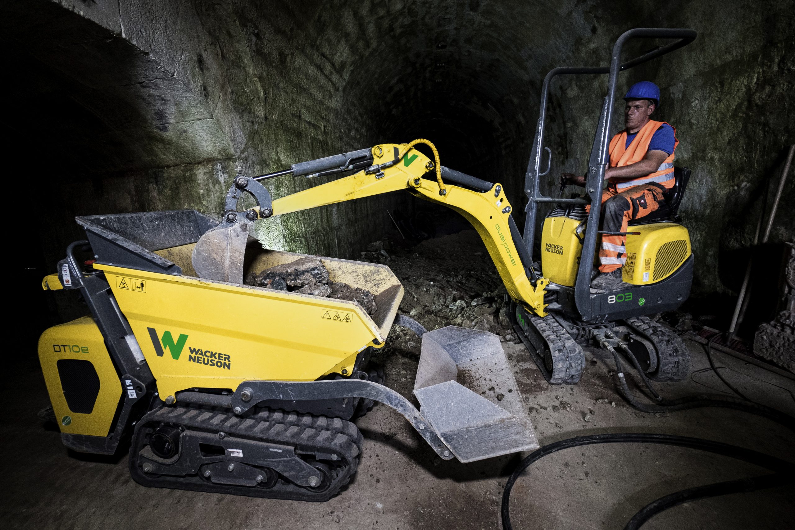 Elektrischer Bagger und Dumper von Wacker Neuson