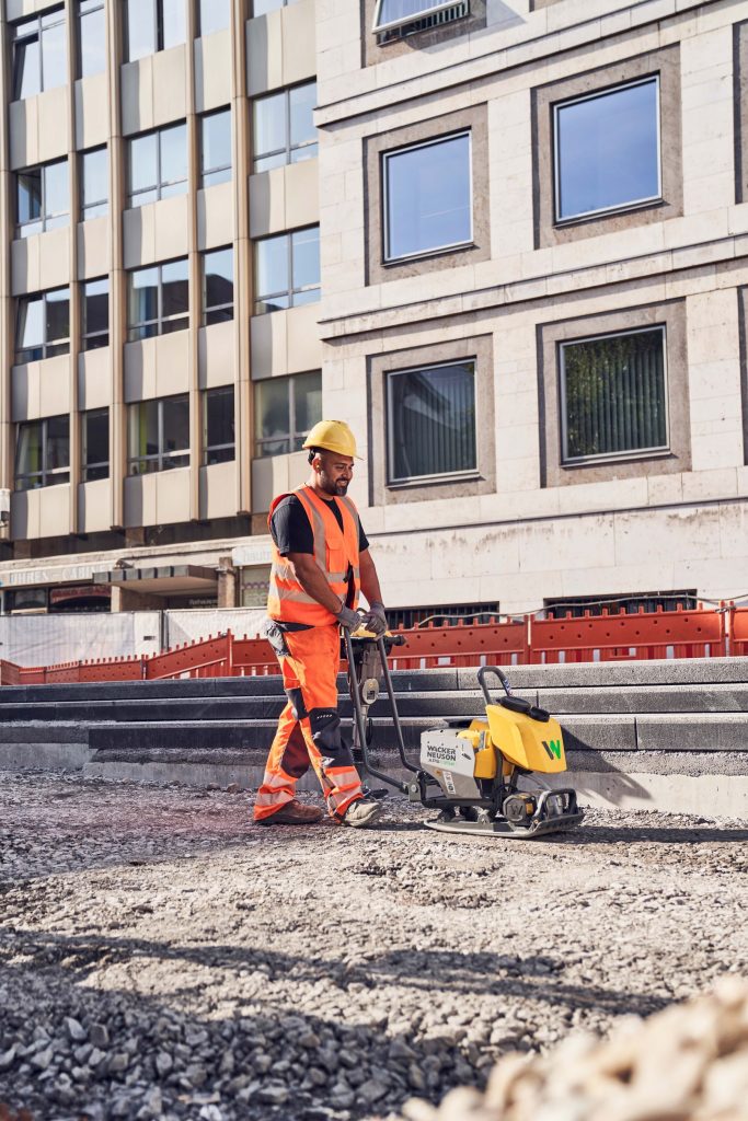 battery powered vibratory plate